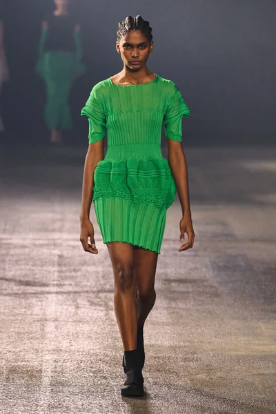 Look 47